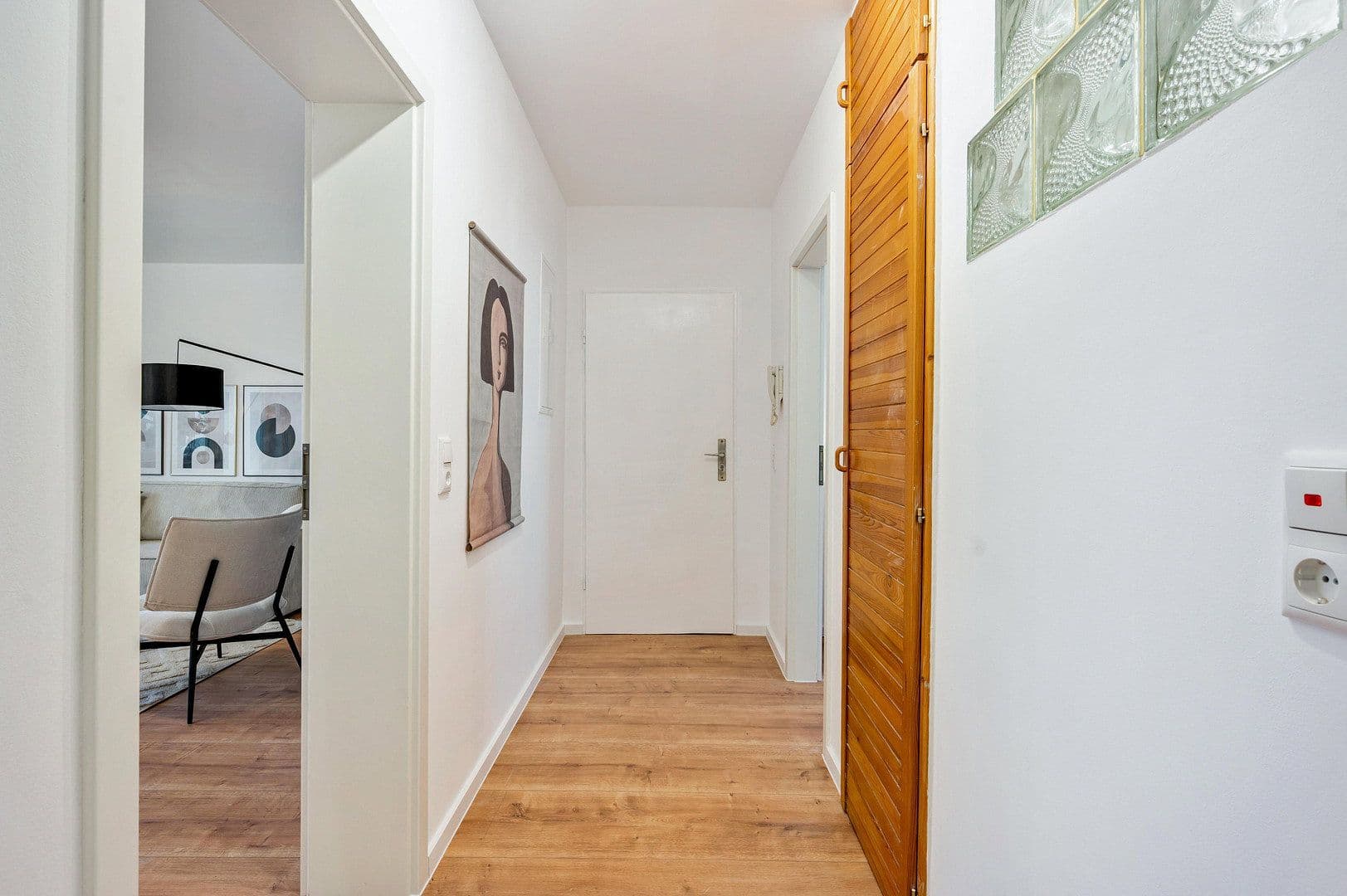 Prodej bytu 3+1 75 m², Schillerstraße 9, Taunusstein, Hessen Prodej bytu 3+1 75 m², Schillerstraße 9, Taunusstein, Hessen