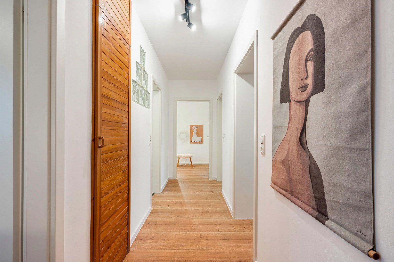 Prodej bytu 3+1 75 m², Schillerstraße 9, Taunusstein, Hessen Prodej bytu 3+1 75 m², Schillerstraße 9, Taunusstein, Hessen