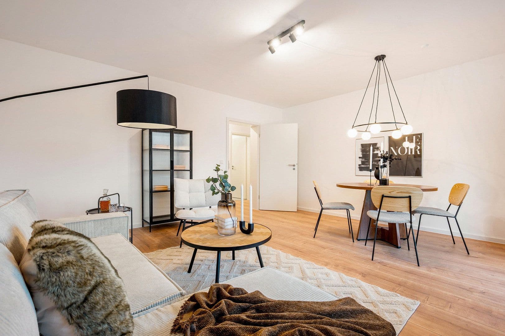 Prodej bytu 3+1 75 m², Schillerstraße 9, Taunusstein, Hessen Prodej bytu 3+1 75 m², Schillerstraße 9, Taunusstein, Hessen