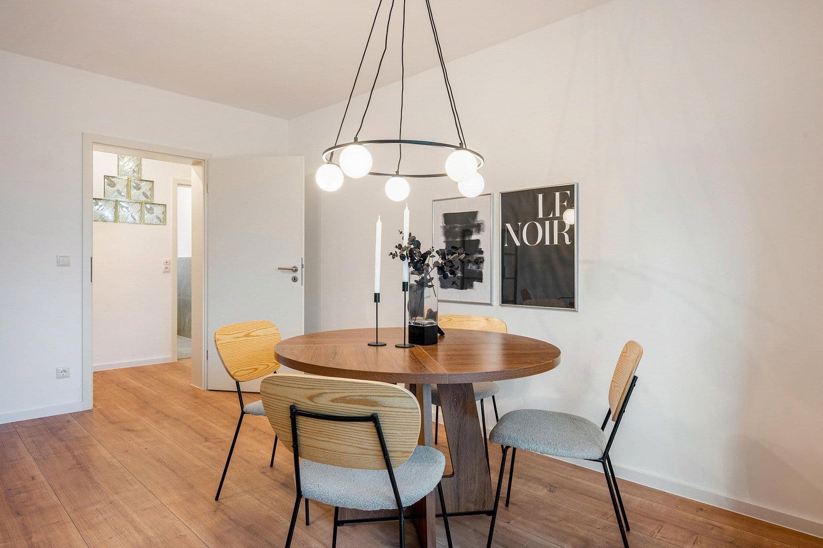 Prodej bytu 3+1 75 m², Schillerstraße 9, Taunusstein, Hessen Prodej bytu 3+1 75 m², Schillerstraße 9, Taunusstein, Hessen