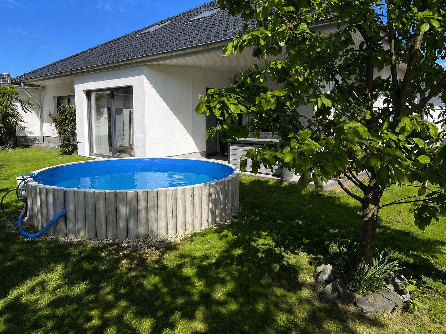 Prodej domu 170 m², pozemek 625 m², Markkleeberg, Sasko Prodej domu 170 m², pozemek 625 m², Markkleeberg, Sasko