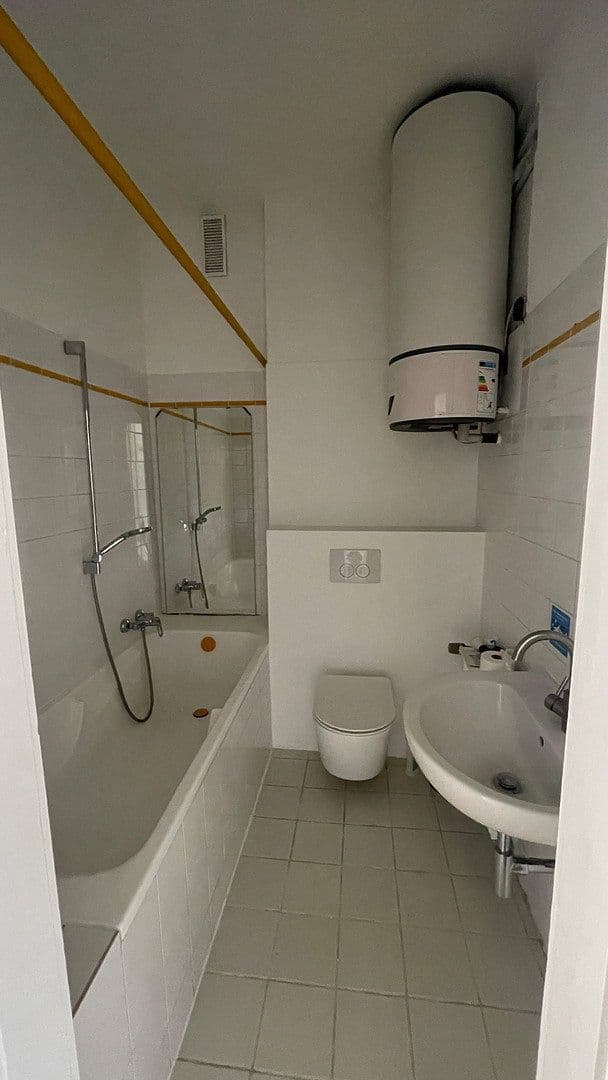 Pronájem bytu 2+1 53 m², Moltkestrasse 125, Köln, Severní Porýní-Vestfálsko Pronájem bytu 2+1 53 m², Moltkestrasse 125, Köln, Severní Porýní-Vestfálsko