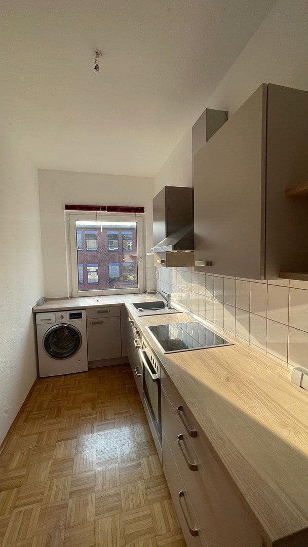 Pronájem bytu 2+1 53 m², Moltkestrasse 125, Köln, Severní Porýní-Vestfálsko Pronájem bytu 2+1 53 m², Moltkestrasse 125, Köln, Severní Porýní-Vestfálsko