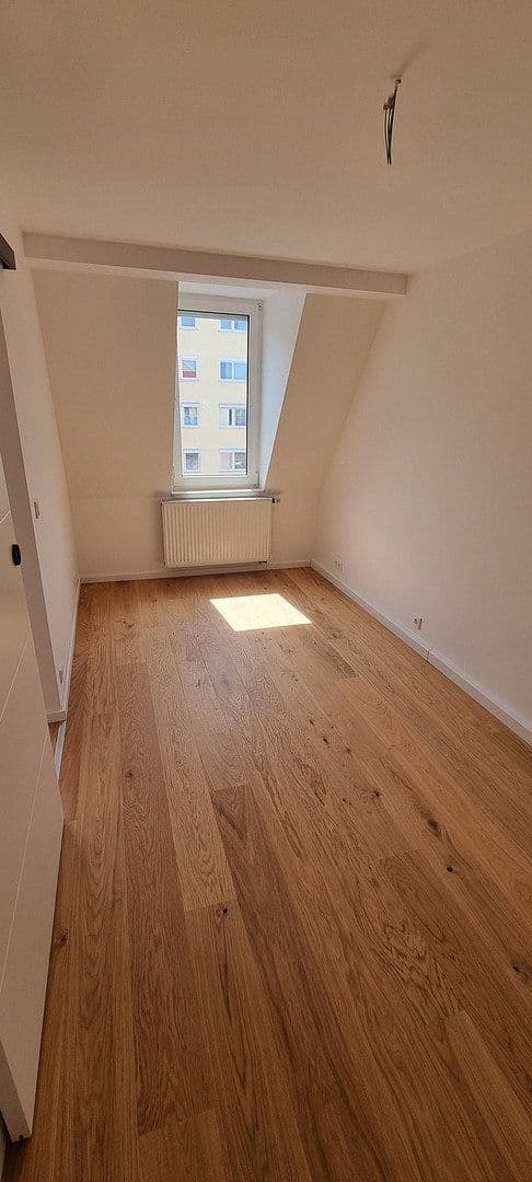 Pronájem bytu 2+1 42 m², Schillerstraße 4, Nürnberg, Bavorsko Pronájem bytu 2+1 42 m², Schillerstraße 4, Nürnberg, Bavorsko