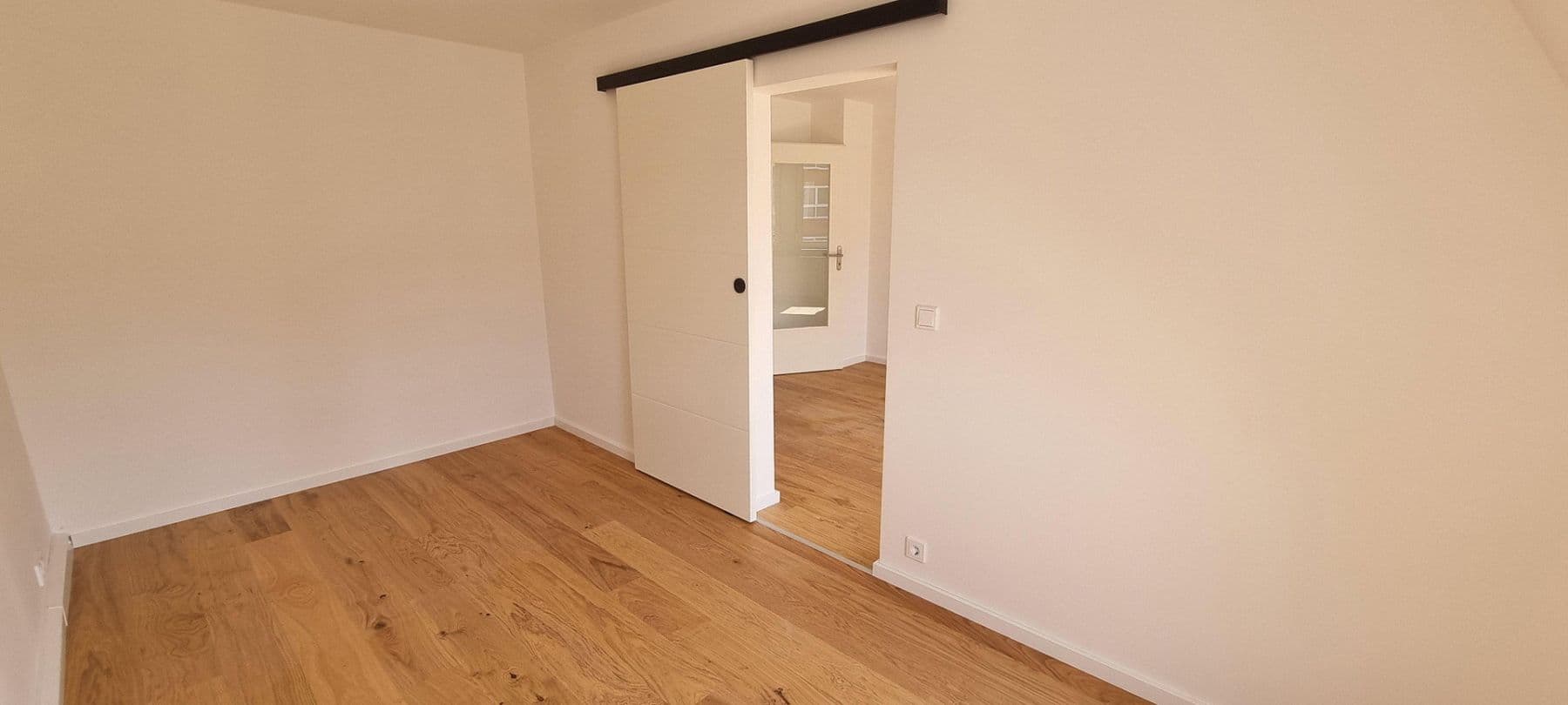 Pronájem bytu 2+1 42 m², Schillerstraße 4, Nürnberg, Bavorsko Pronájem bytu 2+1 42 m², Schillerstraße 4, Nürnberg, Bavorsko