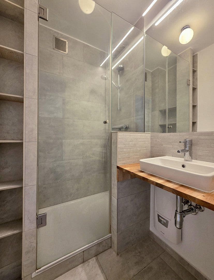 Prodej bytu 4+1 71 m², Bernstorffstraße 12, Hamburg, Hamburg Prodej bytu 4+1 71 m², Bernstorffstraße 12, Hamburg, Hamburg