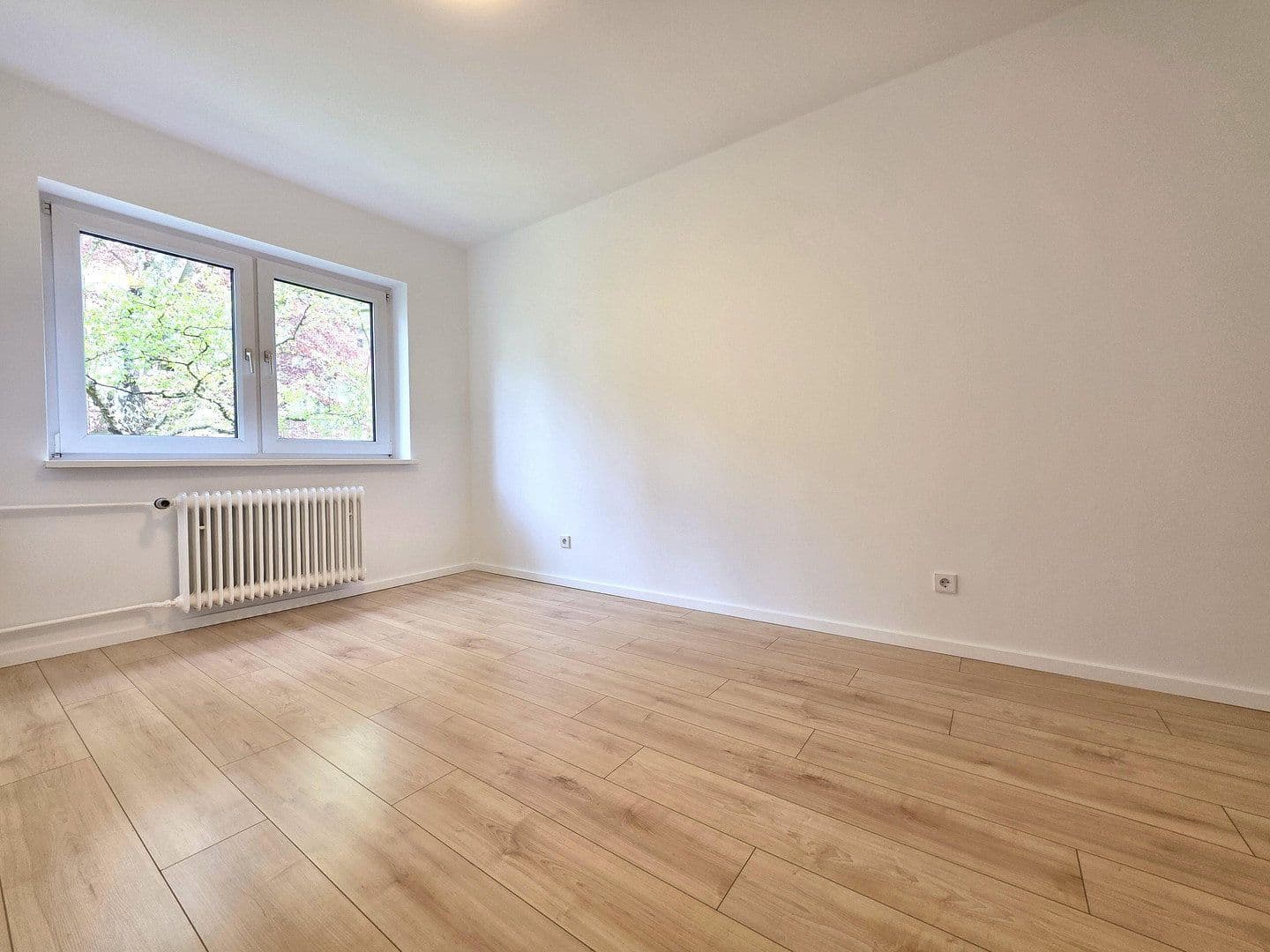 Prodej bytu 4+1 71 m², Bernstorffstraße 12, Hamburg, Hamburg Prodej bytu 4+1 71 m², Bernstorffstraße 12, Hamburg, Hamburg