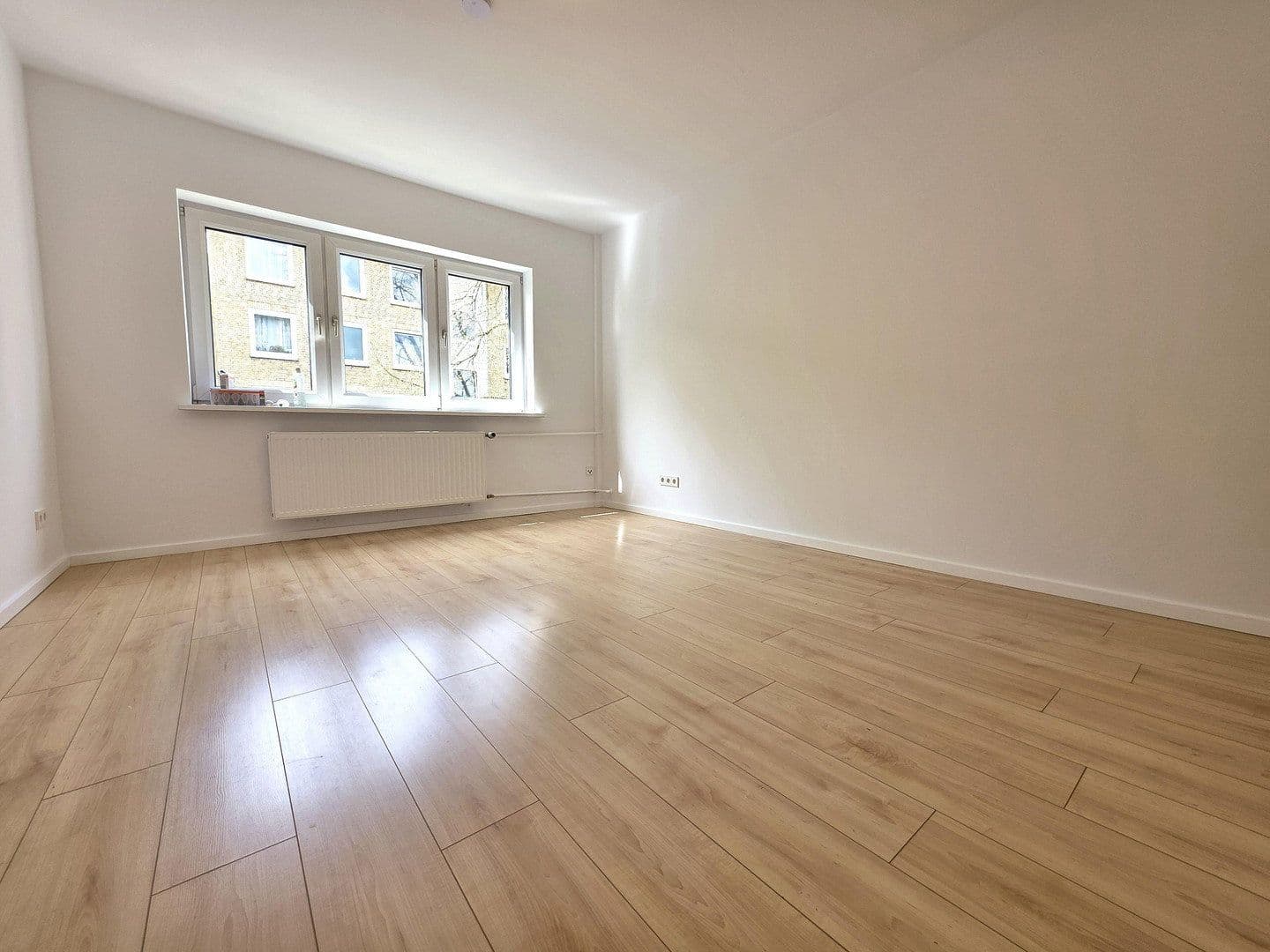 Prodej bytu 4+1 71 m², Bernstorffstraße 12, Hamburg, Hamburg Prodej bytu 4+1 71 m², Bernstorffstraße 12, Hamburg, Hamburg