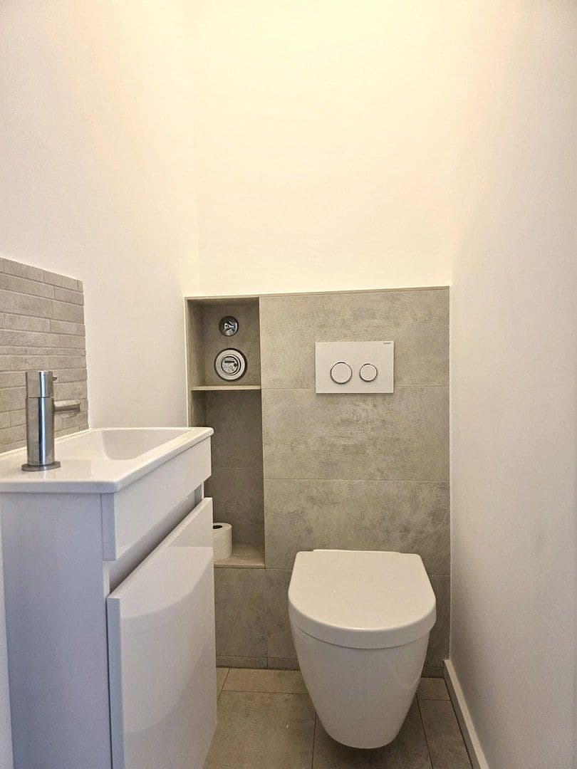 Prodej bytu 4+1 71 m², Bernstorffstraße 12, Hamburg, Hamburg Prodej bytu 4+1 71 m², Bernstorffstraße 12, Hamburg, Hamburg