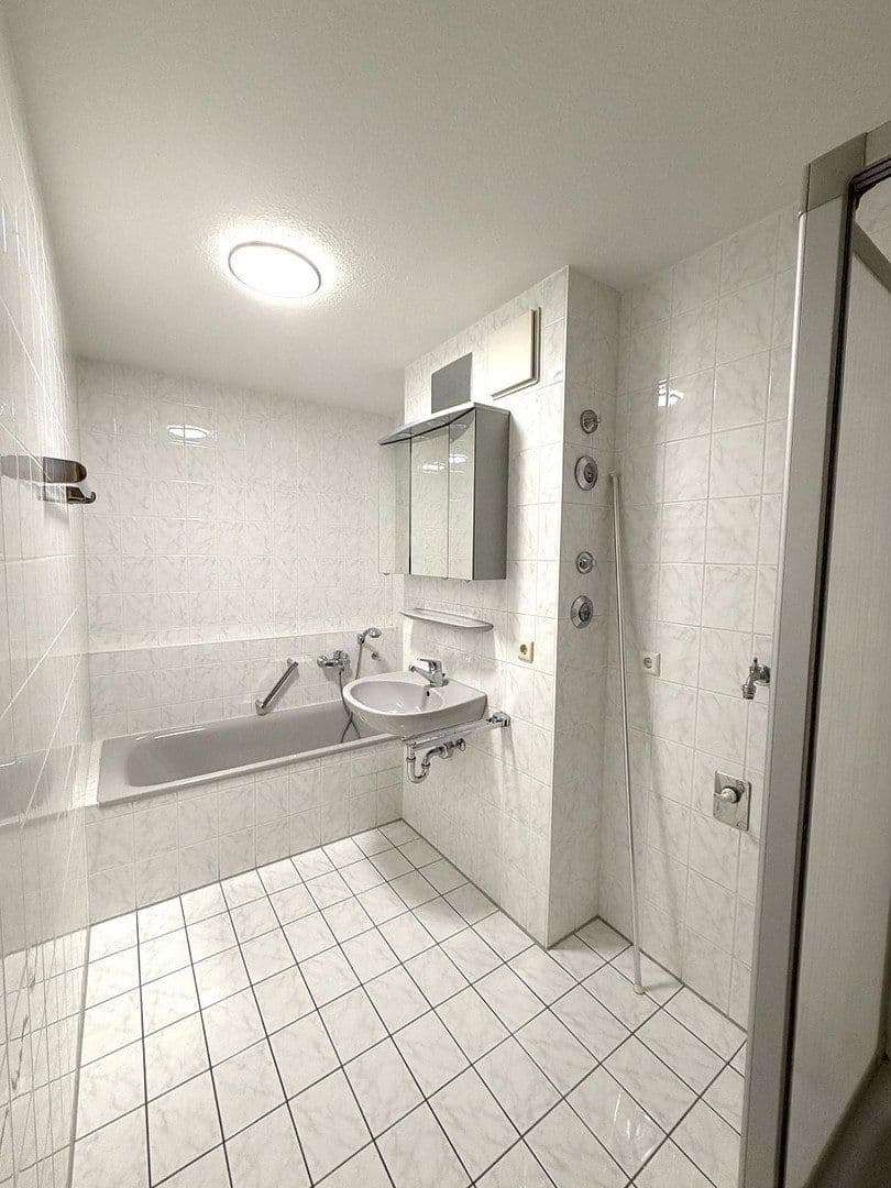 Pronájem bytu 3+1 71 m², Waiblingen, Bádensko-Württembersko Pronájem bytu 3+1 71 m², Waiblingen, Bádensko-Württembersko