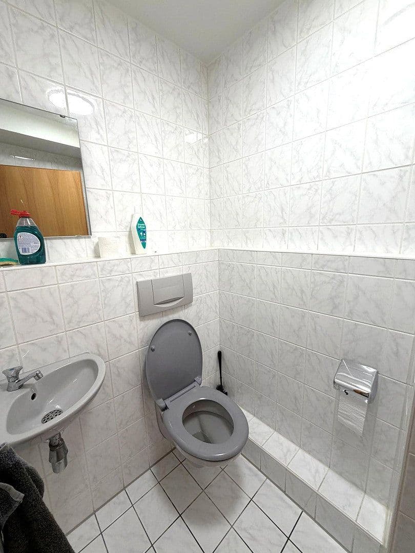 Pronájem bytu 3+1 71 m², Waiblingen, Bádensko-Württembersko Pronájem bytu 3+1 71 m², Waiblingen, Bádensko-Württembersko