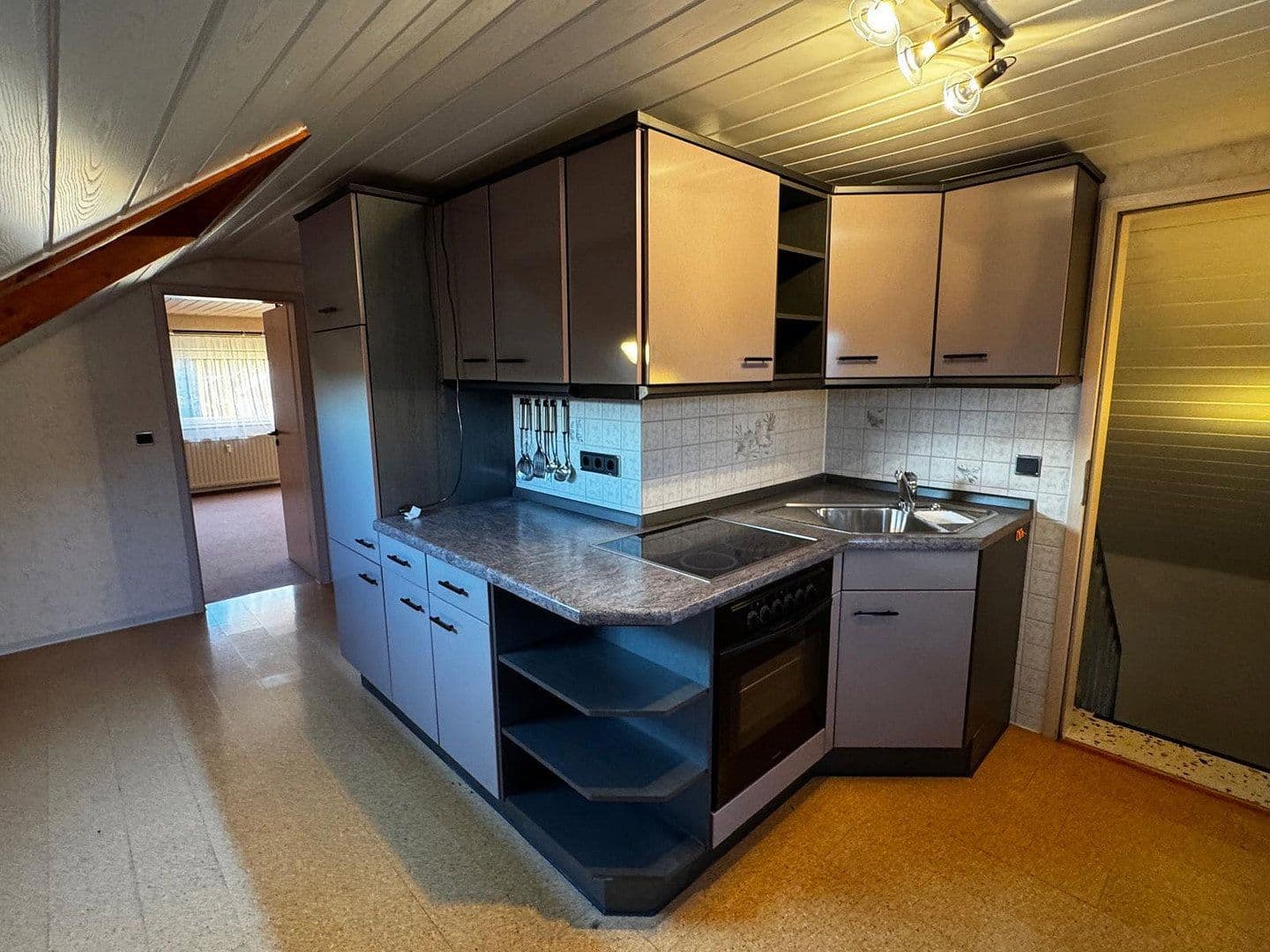 Prodej domu 163 m², pozemek 598 m², Burgstetten, Bádensko-Württembersko Prodej domu 163 m², pozemek 598 m², Burgstetten, Bádensko-Württembersko