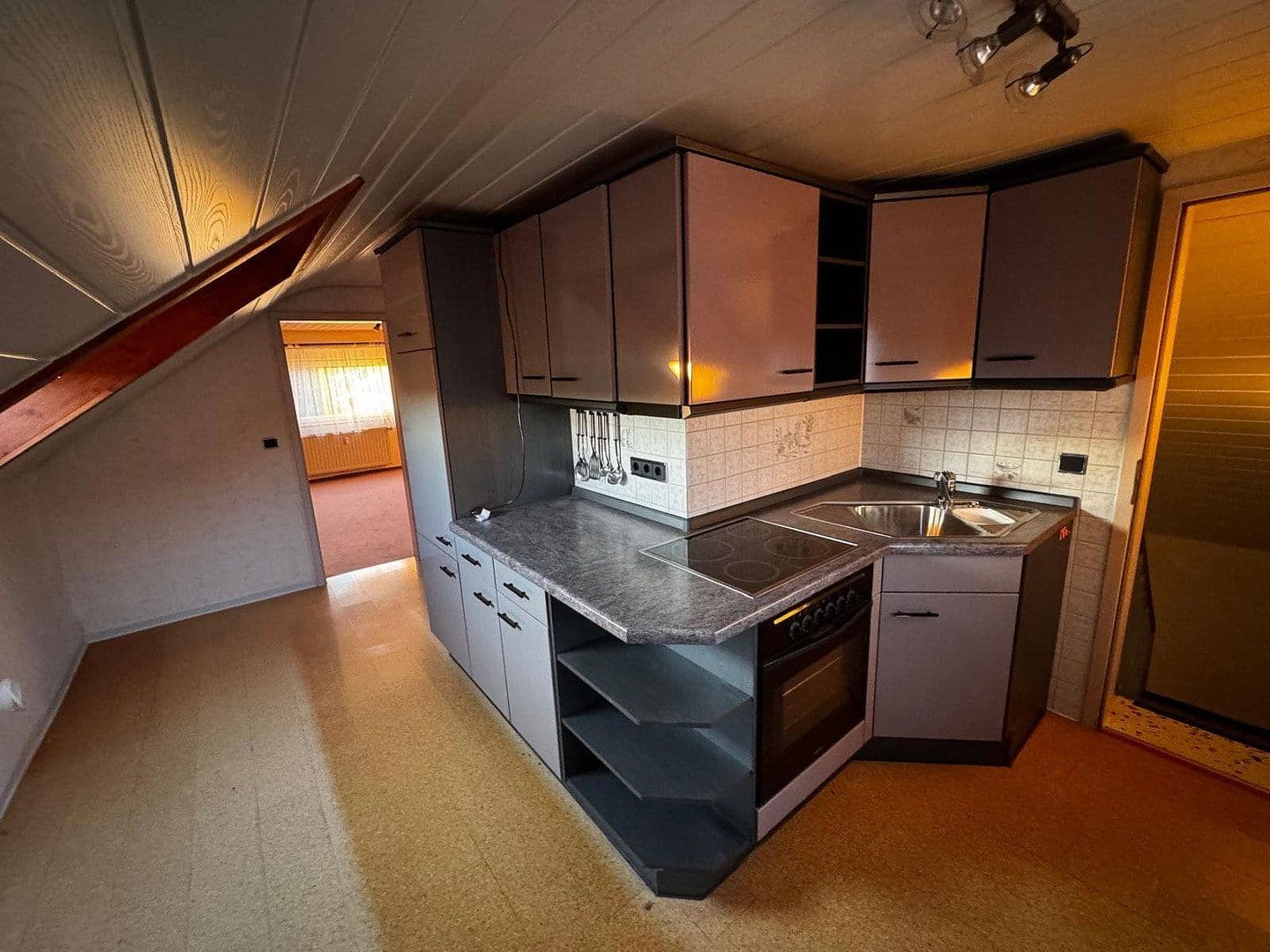 Prodej domu 163 m², pozemek 598 m², Burgstetten, Bádensko-Württembersko Prodej domu 163 m², pozemek 598 m², Burgstetten, Bádensko-Württembersko