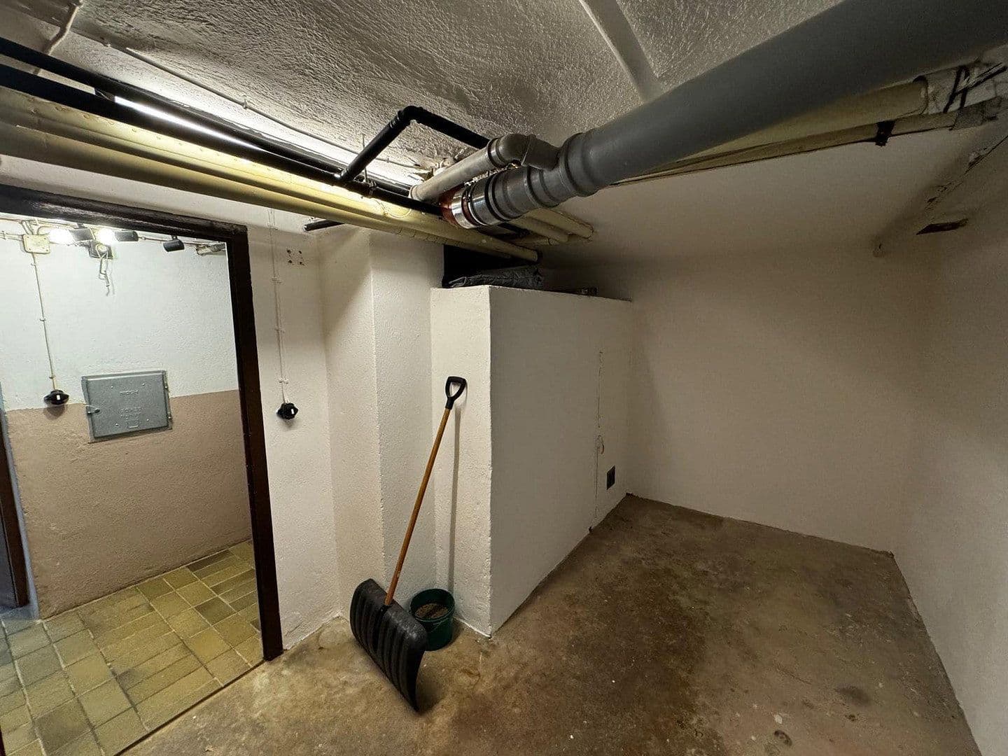 Prodej domu 163 m², pozemek 598 m², Burgstetten, Bádensko-Württembersko Prodej domu 163 m², pozemek 598 m², Burgstetten, Bádensko-Württembersko