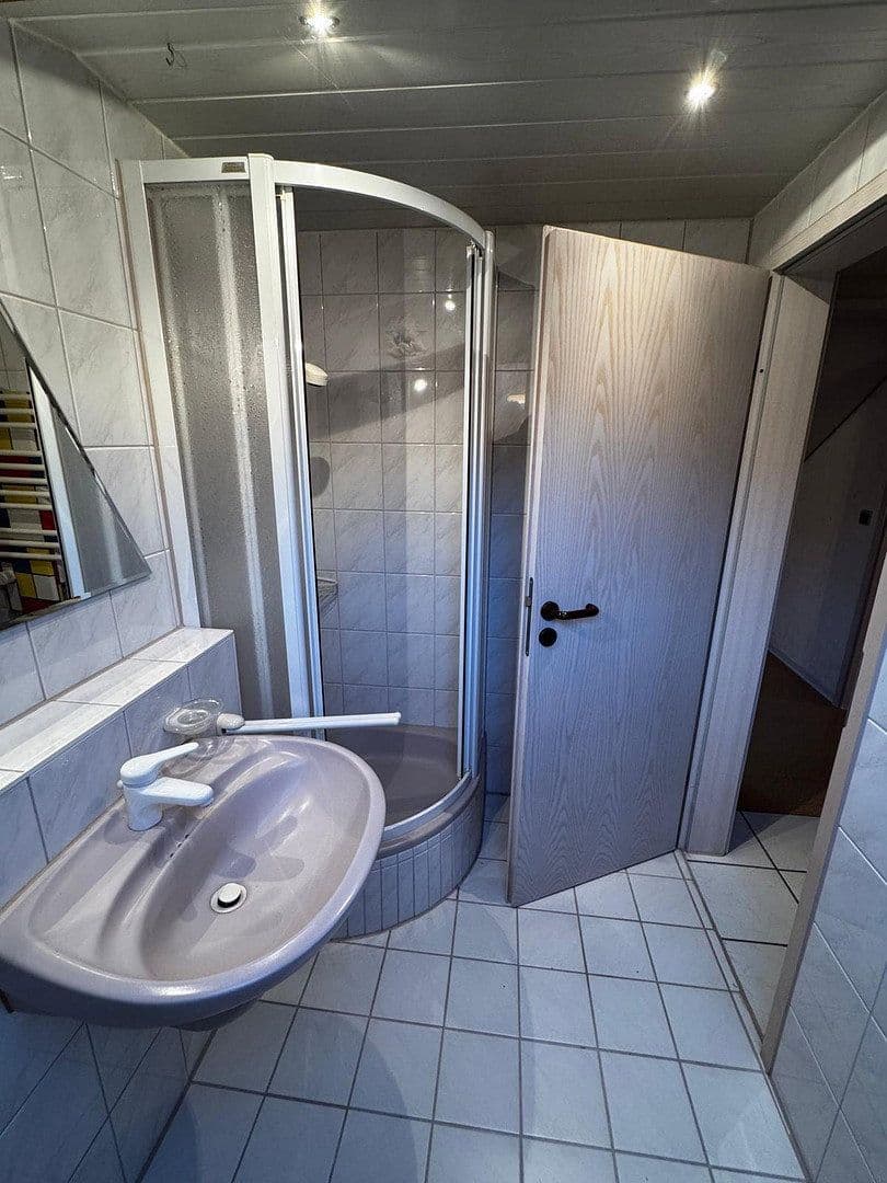 Prodej domu 163 m², pozemek 598 m², Burgstetten, Bádensko-Württembersko Prodej domu 163 m², pozemek 598 m², Burgstetten, Bádensko-Württembersko