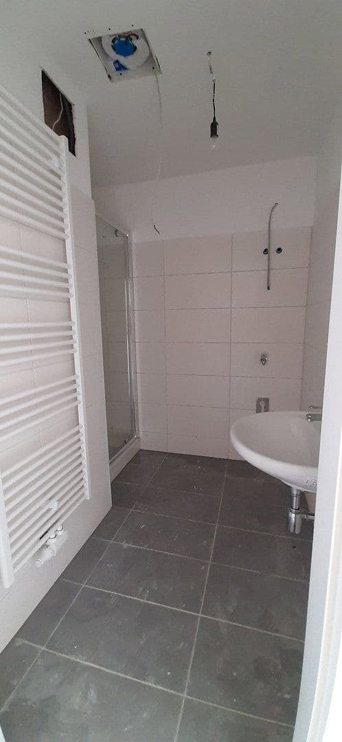Pronájem bytu 2+1 68 m², Wiener Straße 1, Maria-Lanzendorf, Dolní Rakousko Pronájem bytu 2+1 68 m², Wiener Straße 1, Maria-Lanzendorf, Dolní Rakousko