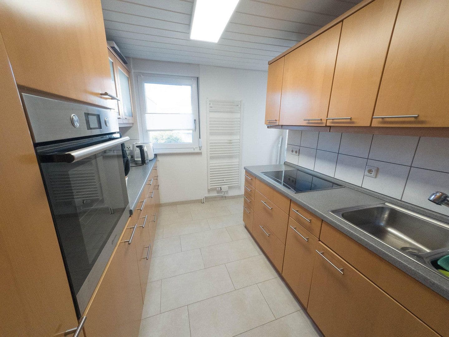 Pronájem bytu 4+1 97 m², Büsnauer Straße 15, Leonberg, Bádensko-Württembersko Pronájem bytu 4+1 97 m², Büsnauer Straße 15, Leonberg, Bádensko-Württembersko