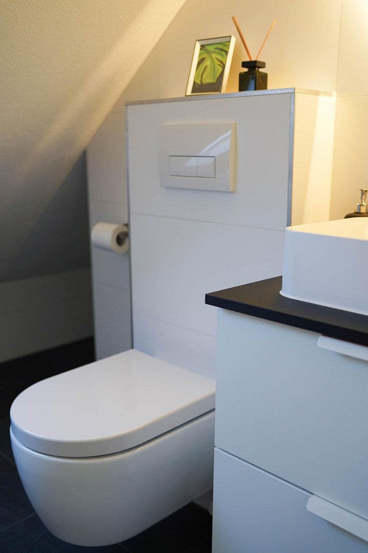 Pronájem bytu 4+1 97 m², Büsnauer Straße 15, Leonberg, Bádensko-Württembersko Pronájem bytu 4+1 97 m², Büsnauer Straße 15, Leonberg, Bádensko-Württembersko