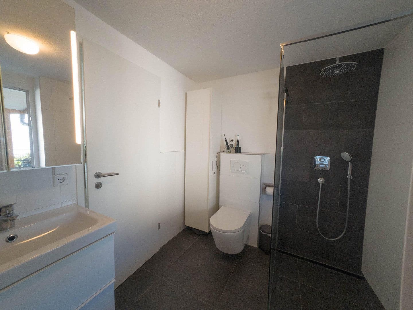 Pronájem bytu 4+1 97 m², Büsnauer Straße 15, Leonberg, Bádensko-Württembersko Pronájem bytu 4+1 97 m², Büsnauer Straße 15, Leonberg, Bádensko-Württembersko