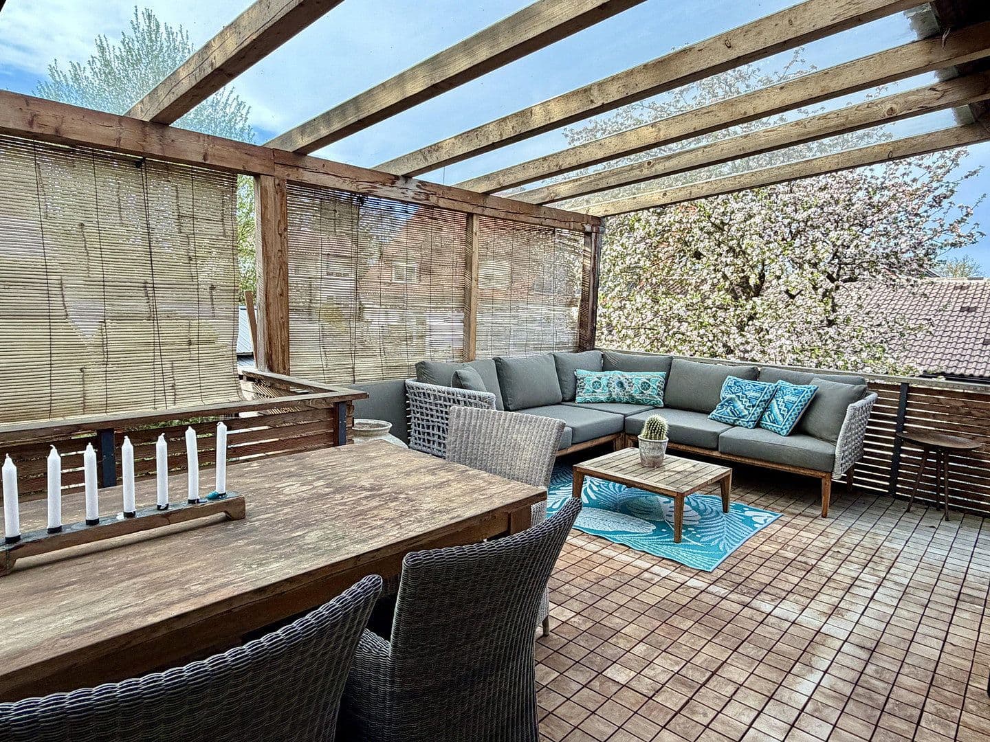 Prodej domu 285 m², pozemek 672 m², windach, Bavorsko Prodej domu 285 m², pozemek 672 m², windach, Bavorsko