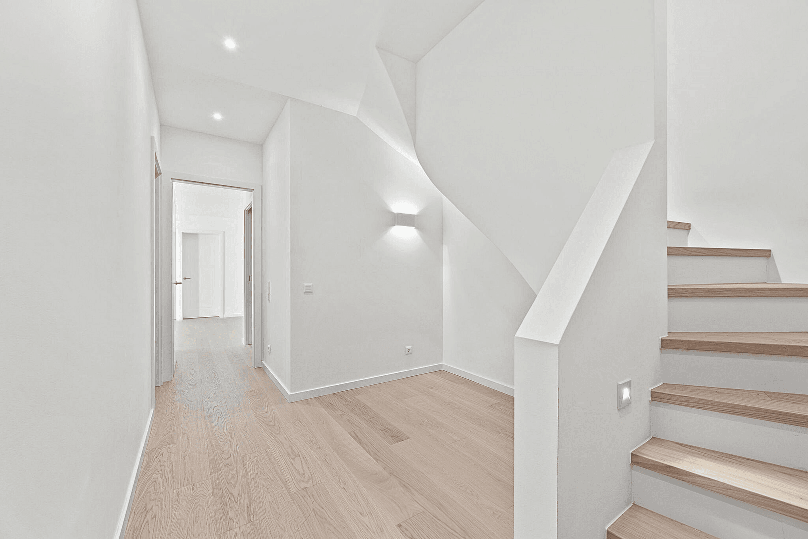 Prodej domu 246 m², pozemek 306 m², Sembdnerstraße 6, Germering, Bavorsko Prodej domu 246 m², pozemek 306 m², Sembdnerstraße 6, Germering, Bavorsko