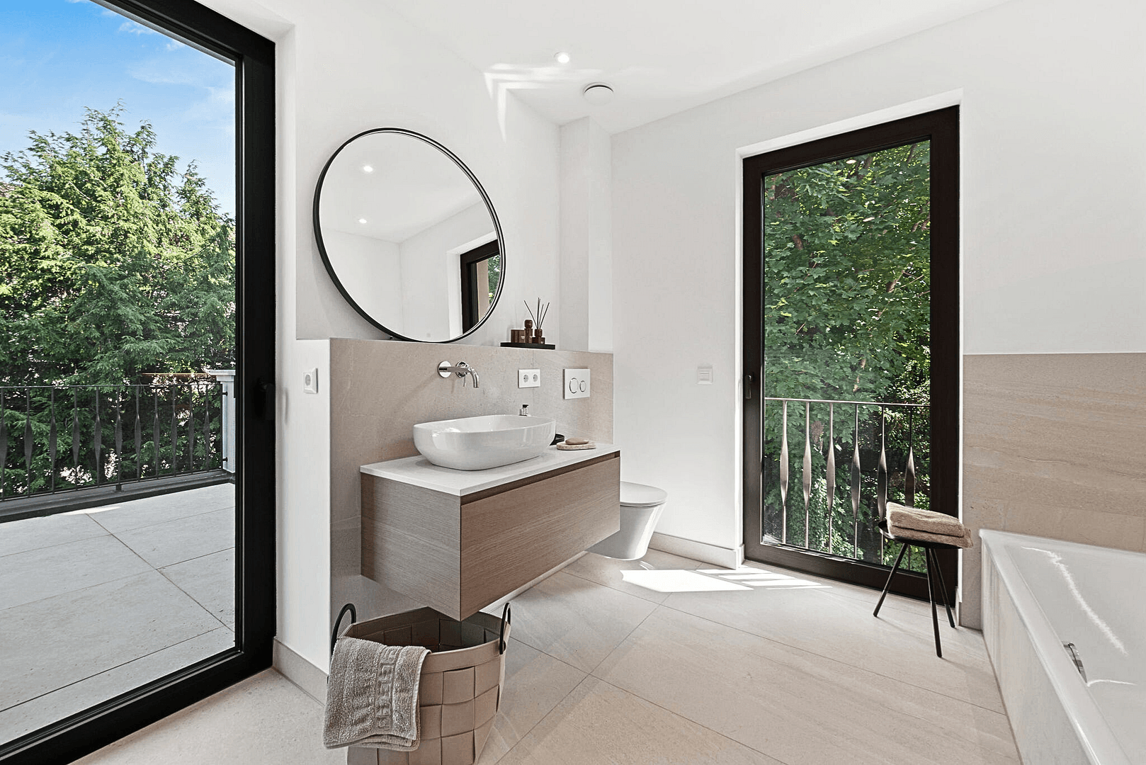 Prodej domu 246 m², pozemek 306 m², Sembdnerstraße 6, Germering, Bavorsko Prodej domu 246 m², pozemek 306 m², Sembdnerstraße 6, Germering, Bavorsko