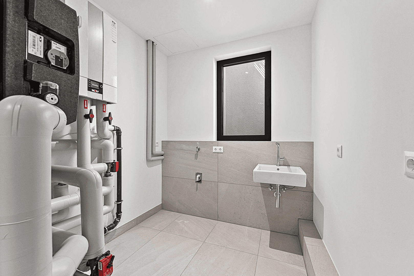 Prodej domu 246 m², pozemek 306 m², Sembdnerstraße 6, Germering, Bavorsko Prodej domu 246 m², pozemek 306 m², Sembdnerstraße 6, Germering, Bavorsko
