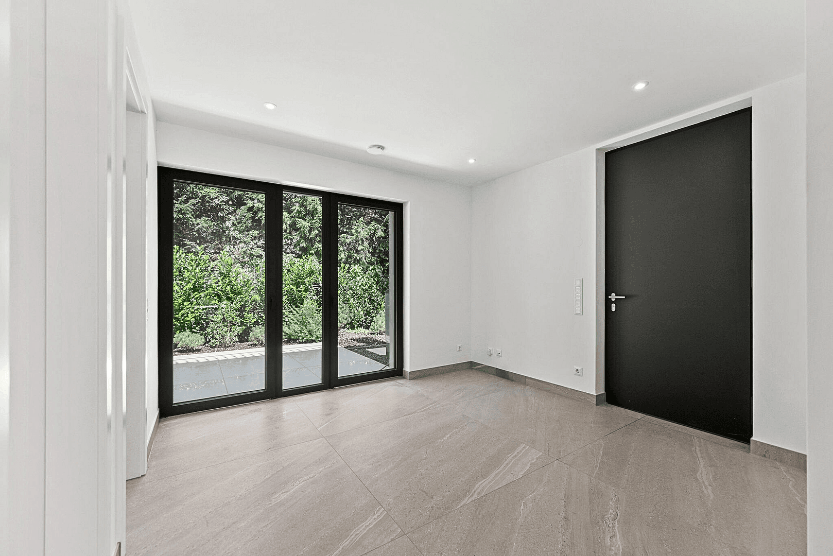 Prodej domu 246 m², pozemek 306 m², Sembdnerstraße 6, Germering, Bavorsko Prodej domu 246 m², pozemek 306 m², Sembdnerstraße 6, Germering, Bavorsko