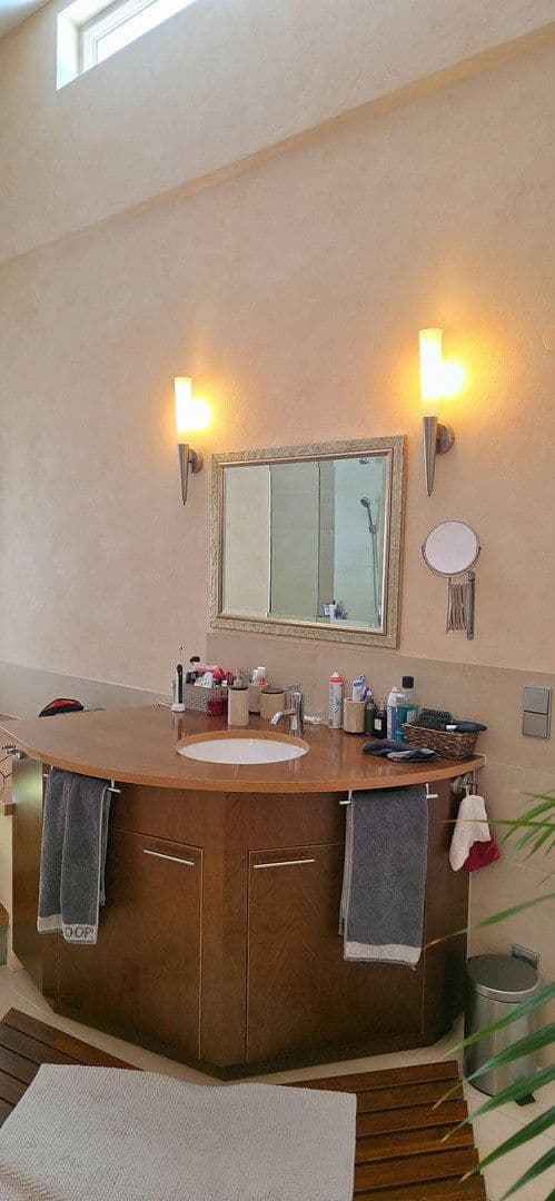 Prodej domu 152 m², pozemek 1.541 m², Albstadt, Bádensko-Württembersko Prodej domu 152 m², pozemek 1.541 m², Albstadt, Bádensko-Württembersko