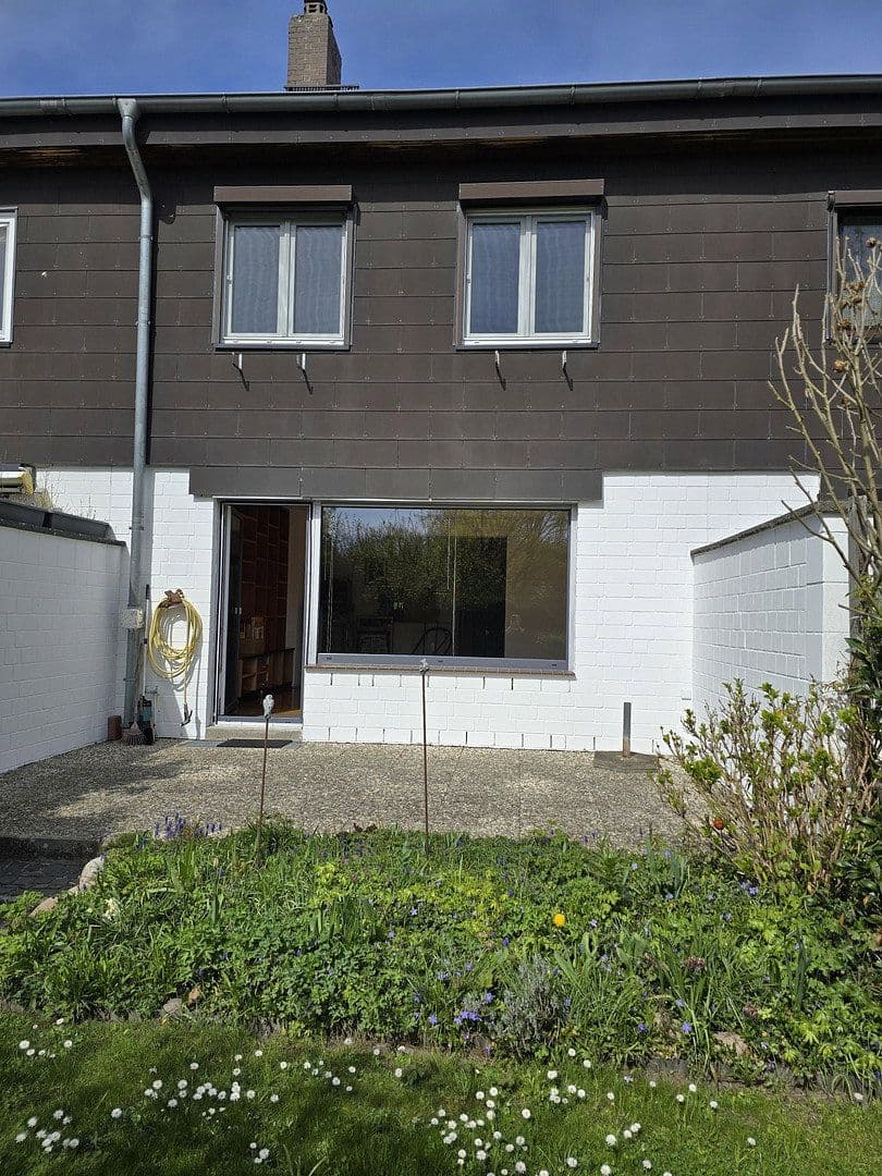 Prodej domu 135 m², pozemek 168 m², Ronnenberg, Dolní Sasko Prodej domu 135 m², pozemek 168 m², Ronnenberg, Dolní Sasko