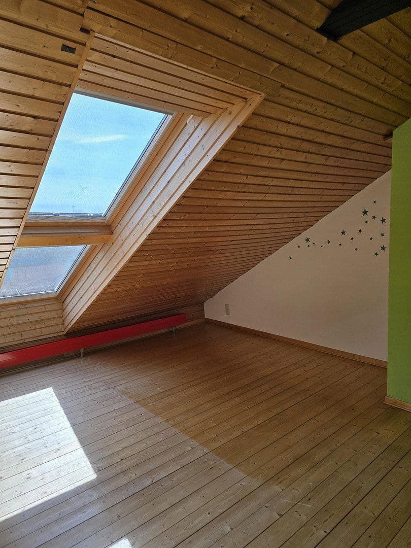 Prodej domu 135 m², pozemek 168 m², Ronnenberg, Dolní Sasko Prodej domu 135 m², pozemek 168 m², Ronnenberg, Dolní Sasko