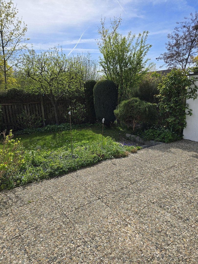 Prodej domu 135 m², pozemek 168 m², Ronnenberg, Dolní Sasko Prodej domu 135 m², pozemek 168 m², Ronnenberg, Dolní Sasko