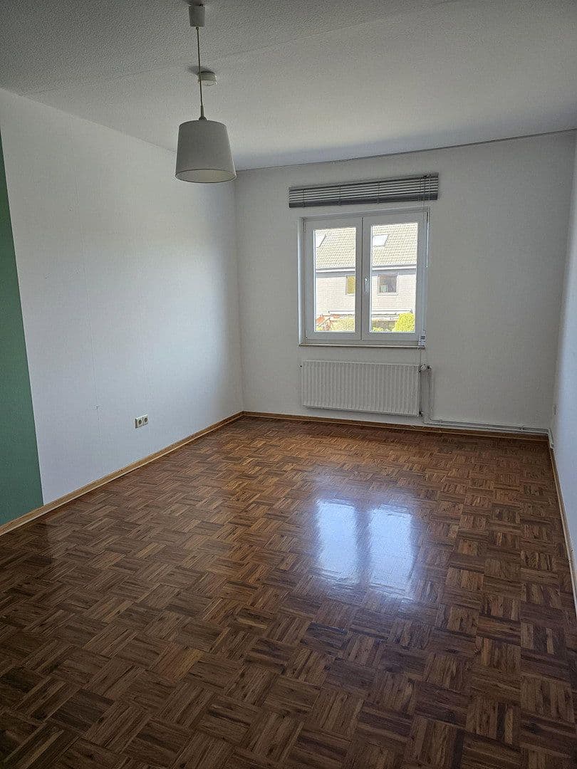 Prodej domu 135 m², pozemek 168 m², Ronnenberg, Dolní Sasko Prodej domu 135 m², pozemek 168 m², Ronnenberg, Dolní Sasko