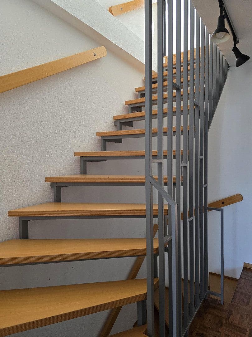 Prodej domu 135 m², pozemek 168 m², Ronnenberg, Dolní Sasko Prodej domu 135 m², pozemek 168 m², Ronnenberg, Dolní Sasko
