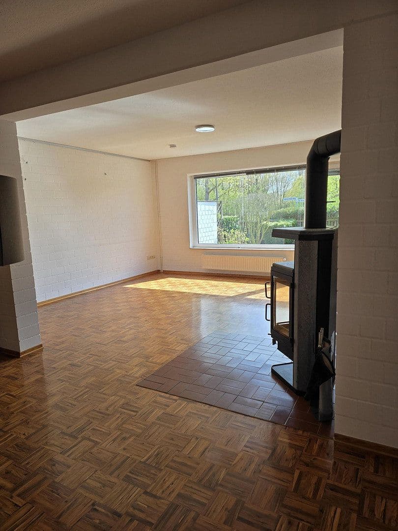 Prodej domu 135 m², pozemek 168 m², Ronnenberg, Dolní Sasko Prodej domu 135 m², pozemek 168 m², Ronnenberg, Dolní Sasko
