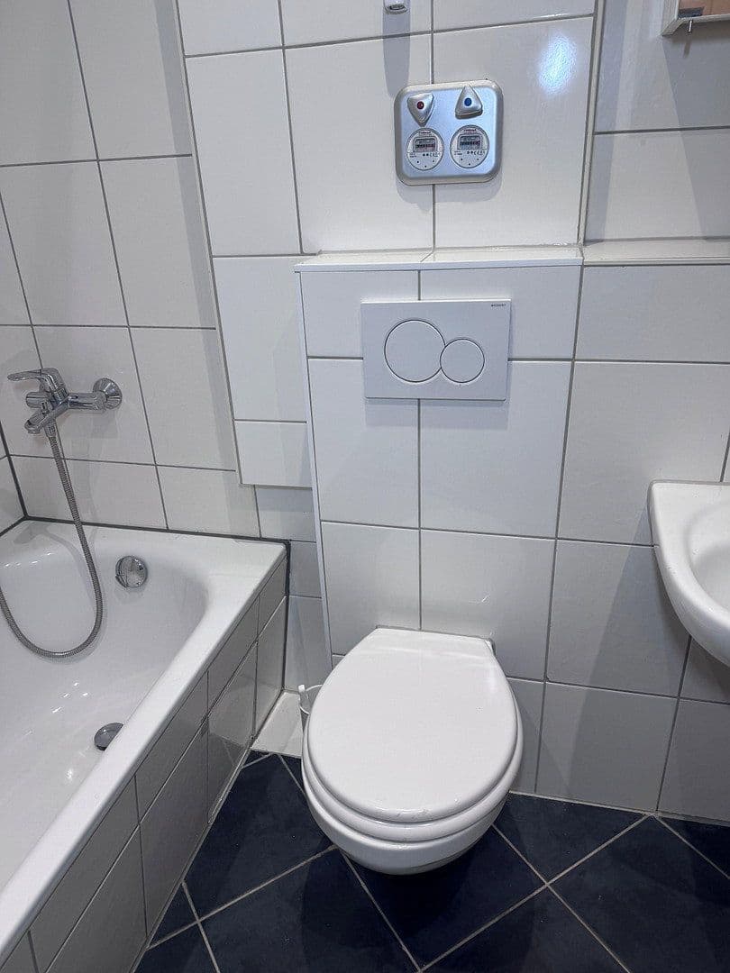 Pronájem bytu 1+1 30 m², Schöffenstr., Frankfurt am Main, Hessen Pronájem bytu 1+1 30 m², Schöffenstr., Frankfurt am Main, Hessen