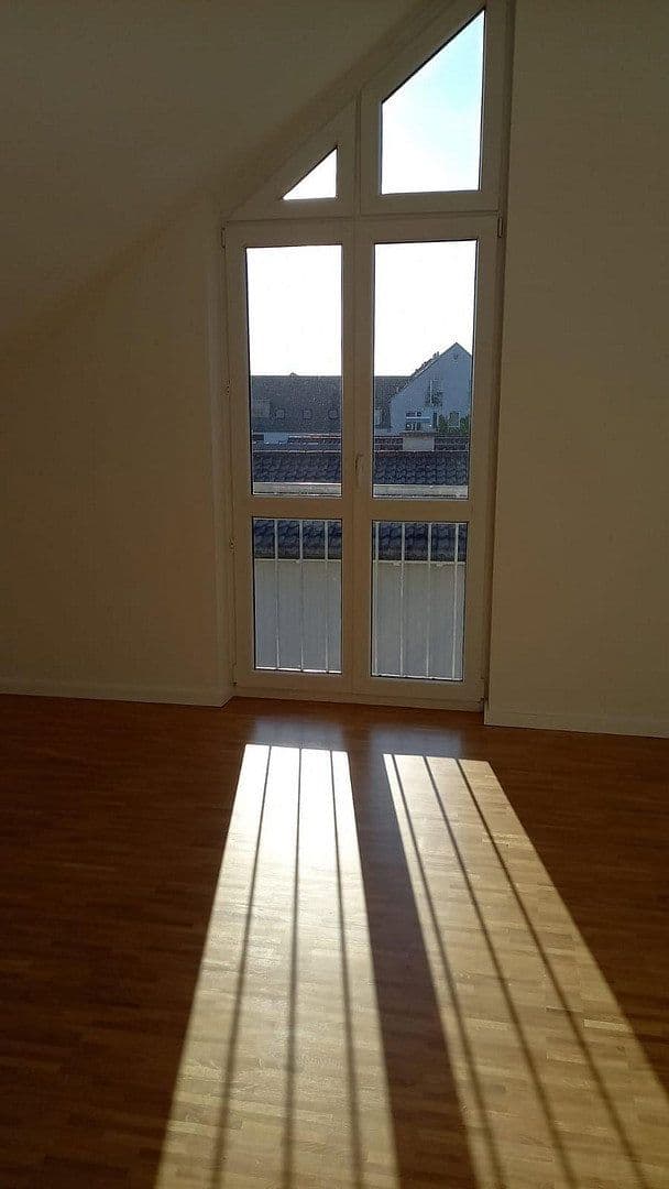 Pronájem domu 174 m², pozemek 256 m², München, Bavorsko Pronájem domu 174 m², pozemek 256 m², München, Bavorsko