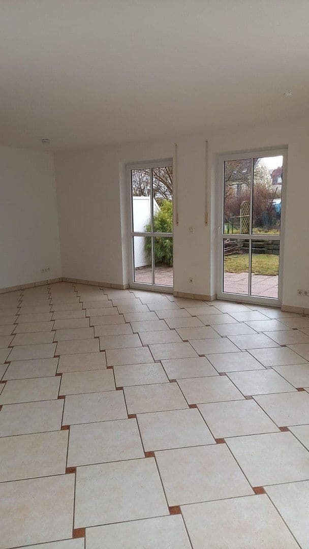 Pronájem domu 174 m², pozemek 256 m², München, Bavorsko Pronájem domu 174 m², pozemek 256 m², München, Bavorsko