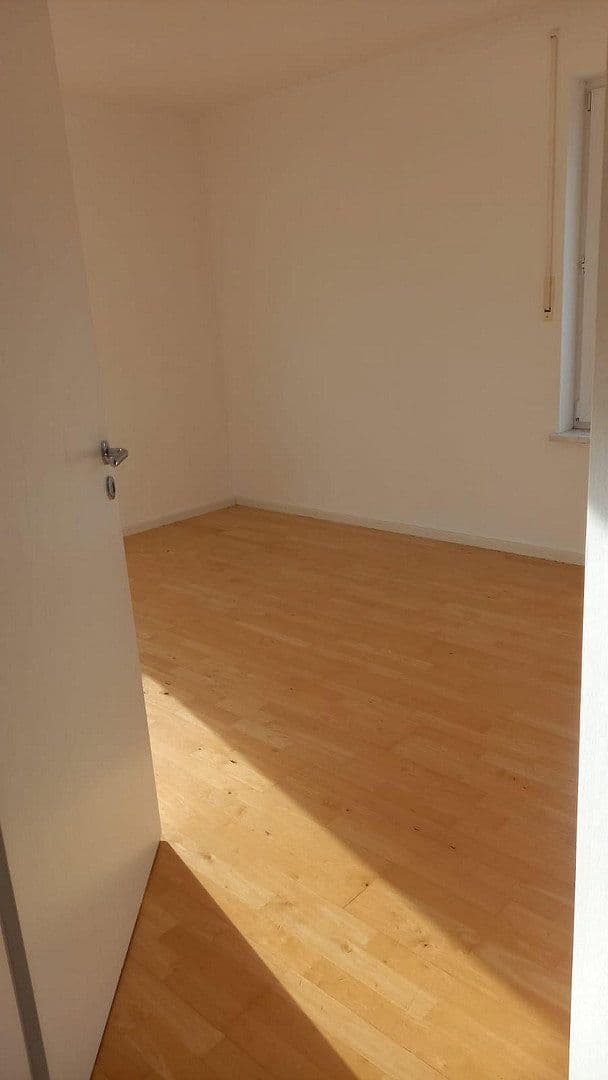 Pronájem domu 174 m², pozemek 256 m², München, Bavorsko Pronájem domu 174 m², pozemek 256 m², München, Bavorsko