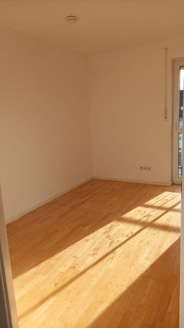 Pronájem domu 174 m², pozemek 256 m², München, Bavorsko Pronájem domu 174 m², pozemek 256 m², München, Bavorsko