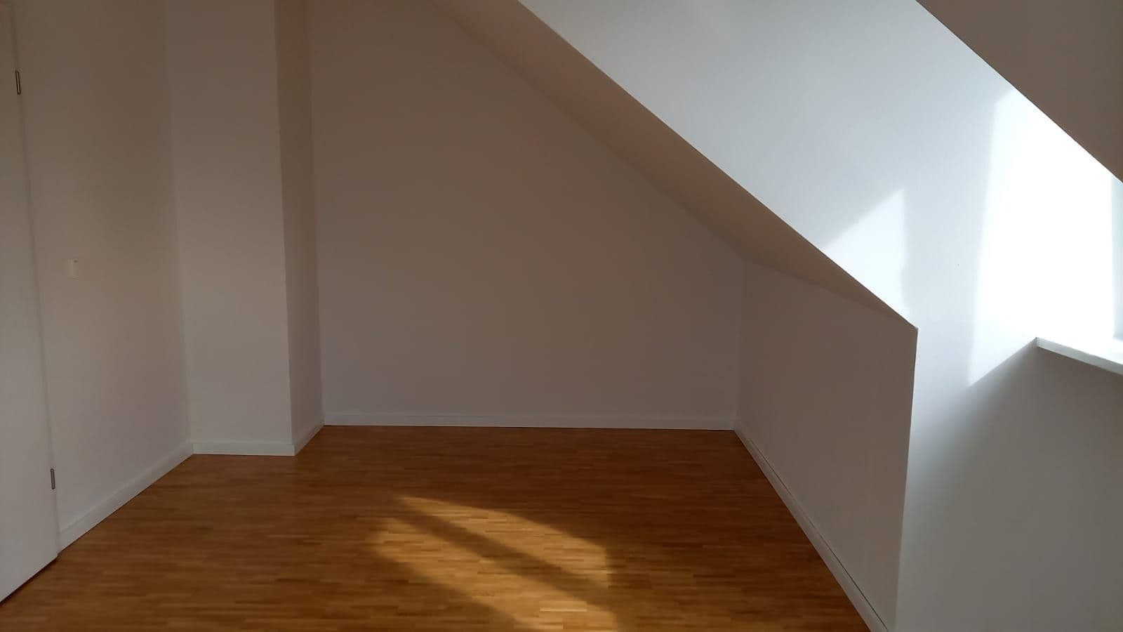 Pronájem domu 174 m², pozemek 256 m², München, Bavorsko Pronájem domu 174 m², pozemek 256 m², München, Bavorsko