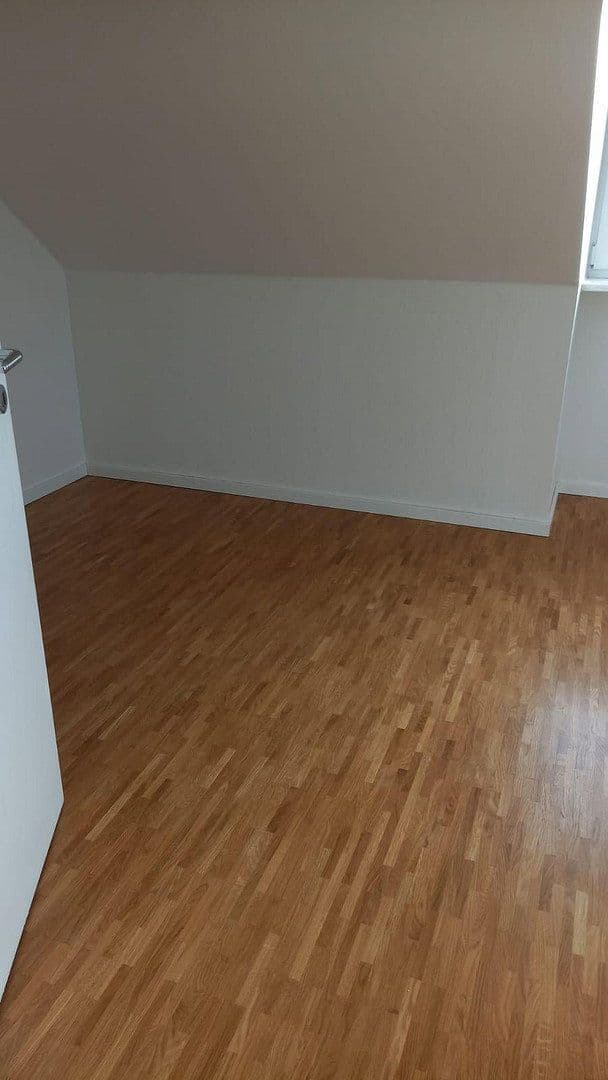 Pronájem domu 174 m², pozemek 256 m², München, Bavorsko Pronájem domu 174 m², pozemek 256 m², München, Bavorsko