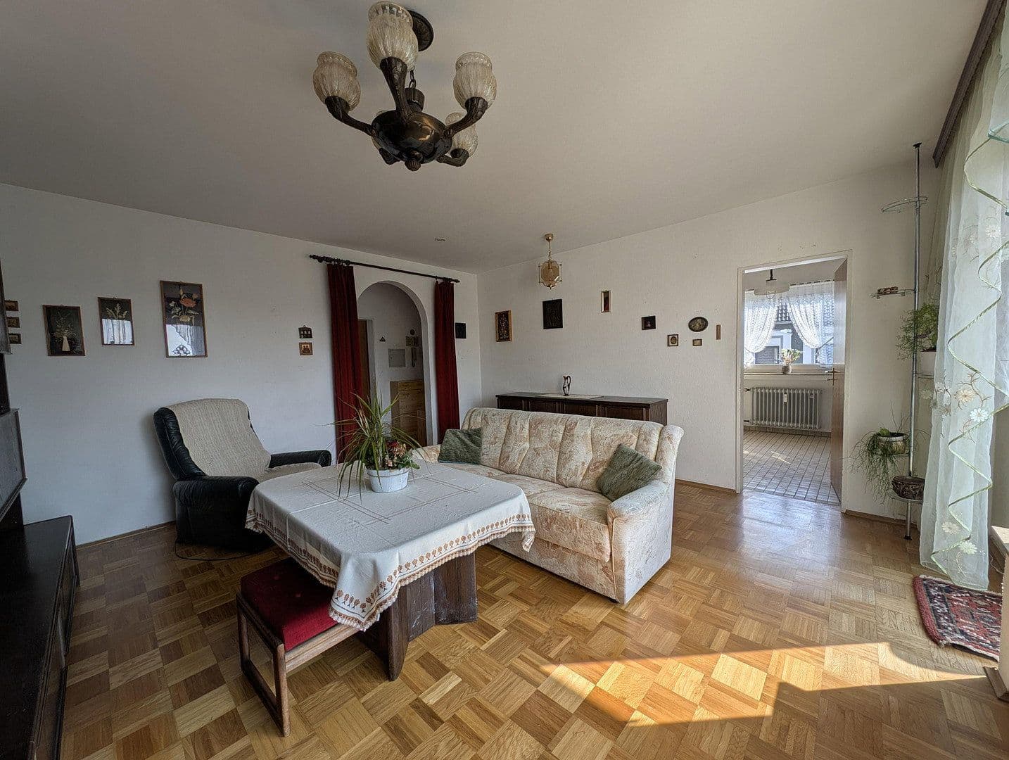 Prodej bytu 3+1 65 m², Essen Freisenbruch, Severní Porýní-Vestfálsko Prodej bytu 3+1 65 m², Essen Freisenbruch, Severní Porýní-Vestfálsko