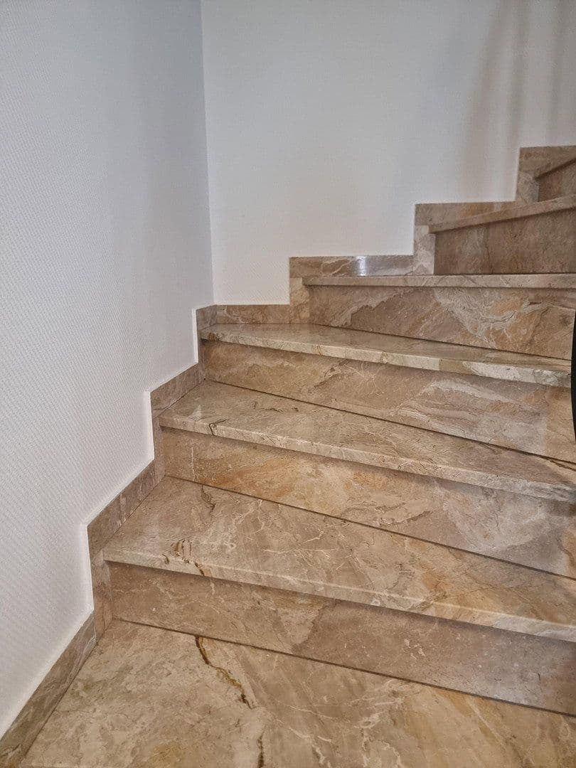 Prodej domu 185 m², pozemek 630 m², Vaterstetten, Bavorsko Prodej domu 185 m², pozemek 630 m², Vaterstetten, Bavorsko
