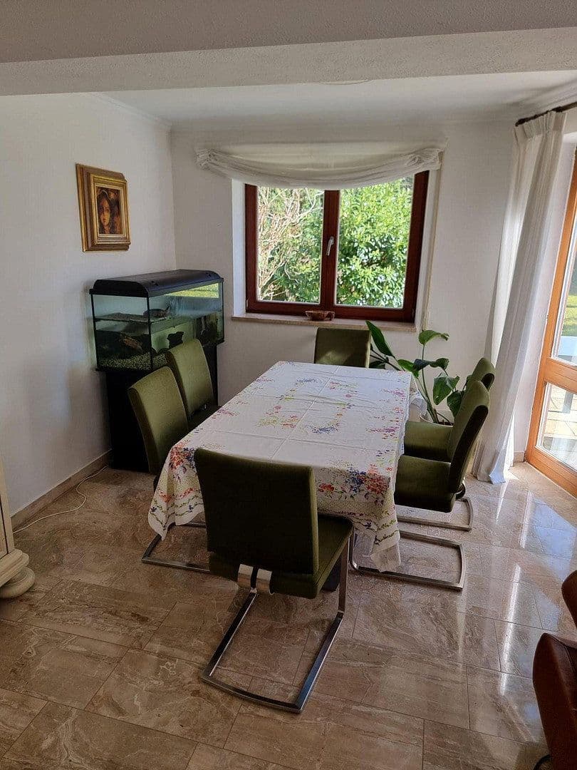 Prodej domu 185 m², pozemek 630 m², Vaterstetten, Bavorsko Prodej domu 185 m², pozemek 630 m², Vaterstetten, Bavorsko