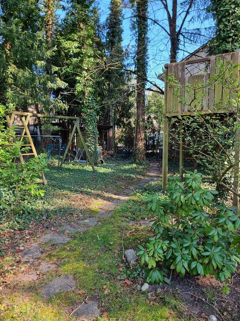 Prodej domu 185 m², pozemek 630 m², Vaterstetten, Bavorsko Prodej domu 185 m², pozemek 630 m², Vaterstetten, Bavorsko