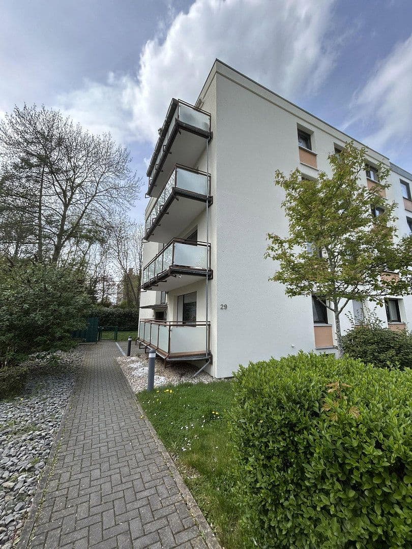 Pronájem bytu 1+kk 39 m², Karl-Arnold-Straße 29, Meerbusch, Severní Porýní-Vestfálsko Pronájem bytu 1+kk 39 m², Karl-Arnold-Straße 29, Meerbusch, Severní Porýní-Vestfálsko