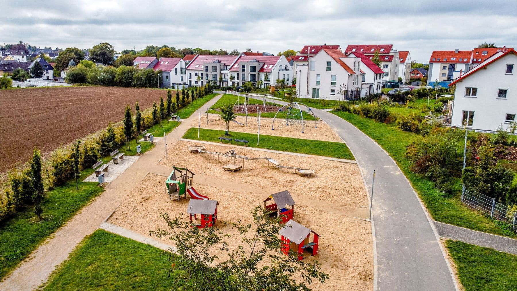 Pronájem bytu 2+1 65 m², Karl-Niepenberg-Weg 2d, Haan, Severní Porýní-Vestfálsko Pronájem bytu 2+1 65 m², Karl-Niepenberg-Weg 2d, Haan, Severní Porýní-Vestfálsko