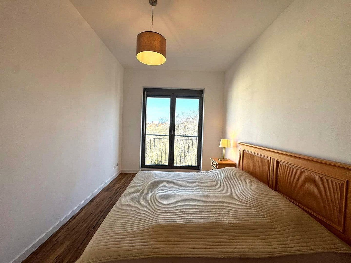 Prodej bytu 3+1 75 m², Berlin, Berlín Prodej bytu 3+1 75 m², Berlin, Berlín