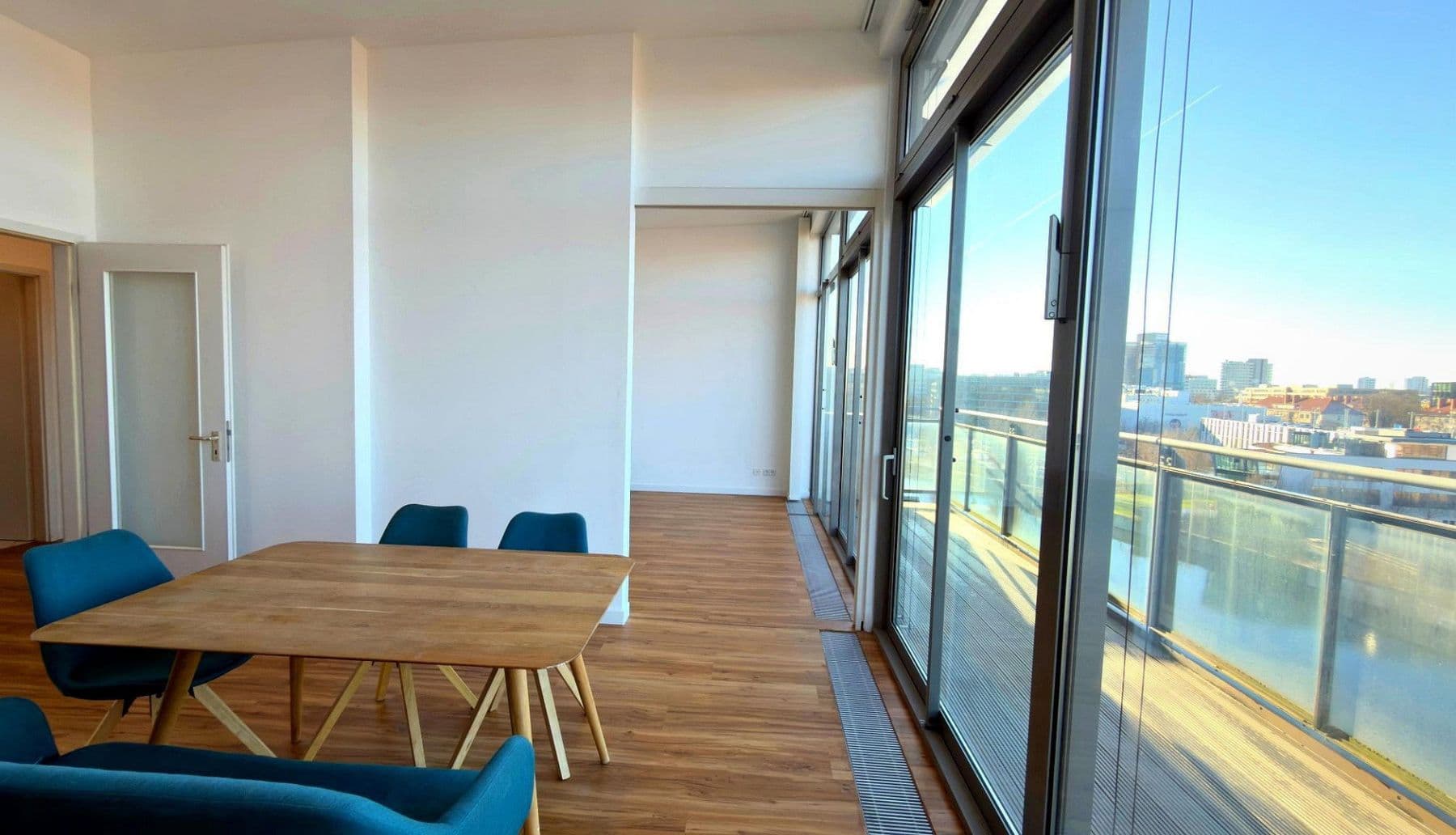Prodej bytu 3+1 75 m², Berlin, Berlín Prodej bytu 3+1 75 m², Berlin, Berlín